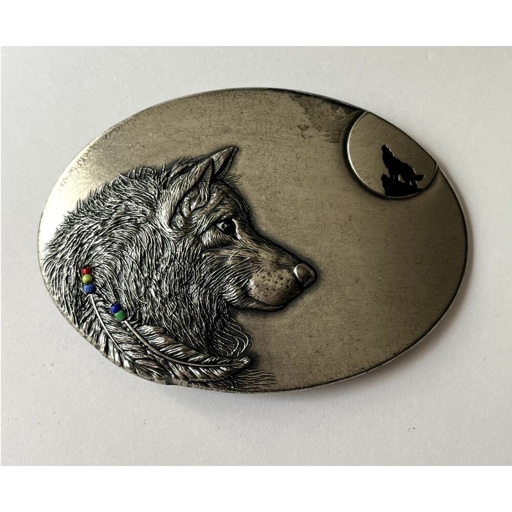 Jean’s Friend Wolf Native American Belt Buckle - Picture 3 of 9